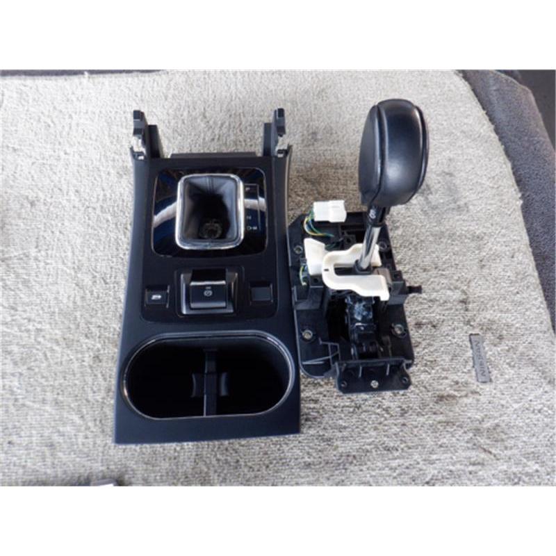 スバル 純正 レガシィ 《 BN9 》 シフトレバー P80200-22005790 スバル 純正 レガシィ 《 BN9 》 シフトレバー P80200-22005790