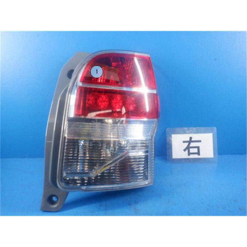 トヨタ 純正 スペイド 《 NCP141 》 右テールランプ P80200-25002986 