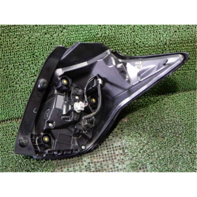 ヤリス　左テール　MXPH10 トヨタ 純正 ヤリス 《 MXPA10 》 左テールランプ P31500