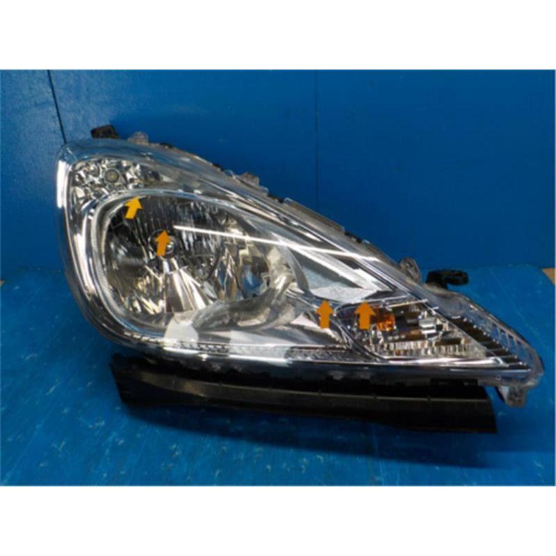 ホンダ 純正 フィット 《 GP1 》 右ヘッドライト P80500 ホンダ 純正 フィット 《 GP1 》 右ヘッドライト P80500