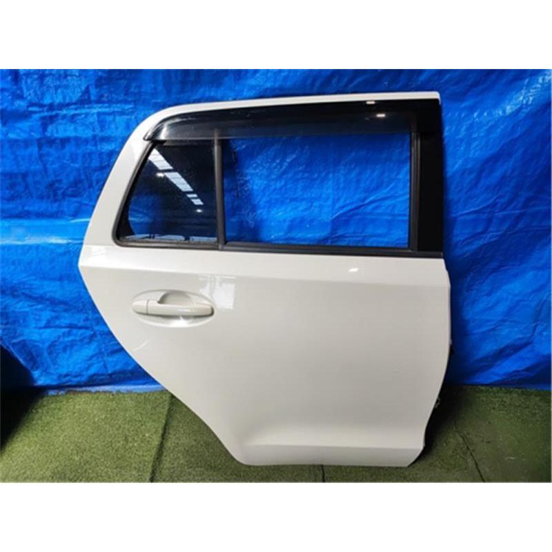 トヨタ 純正 イスト 《 NCP110 》 右リアドア 67003-52410 P80600