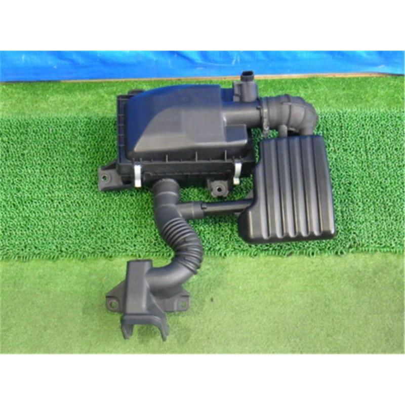 スズキ 純正 スペーシア 《 MK53S 》 エアクリーナー 13700-74P01