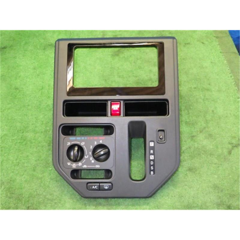 トヨタ 純正 タンク 《 M900A 》 オーディオパネル 55406-B1280-C1 
