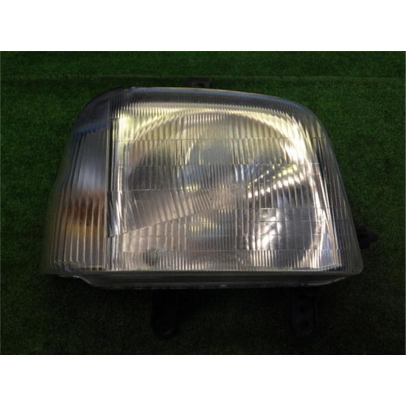 ヘッドライト　ハイゼット右 ダイハツ 純正 ハイゼット 《 S200V 》 右ヘッドライト 81130-97502