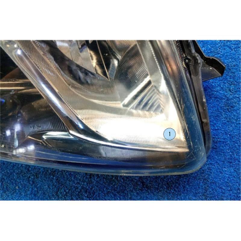 ダイハツ ムーヴ カスタム LA100S ヘッドライト 左右100-51060 ダイハツ ムーヴ LA100S 左・ヘッドランプAy コイト／ 100