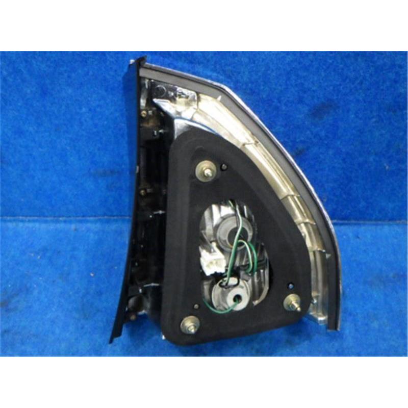 三菱　ディアマンテ　テールランプ左右セット美品　希少 三菱 純正 ディアマンテ 《 F31A 》 左テールランプ P81101