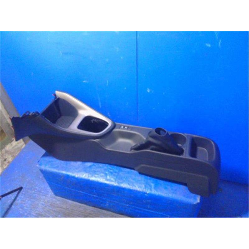 トヨタ 純正 ヤリス 《 MXPA10 》 コンソールボックス P81200-23000907