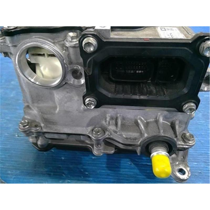 エスクァイア　エンジン エンジンルーム内静音化②（トヨタ エスクァイア ハイブリッド