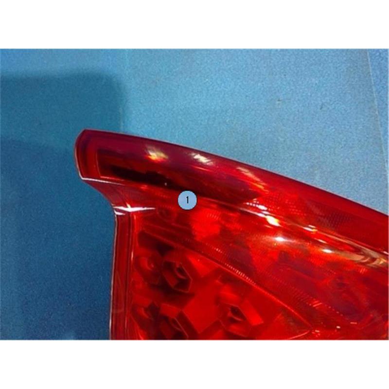 s様 ホンダ 純正 インサイト 《 ZE2 》 右テールランプ P81400