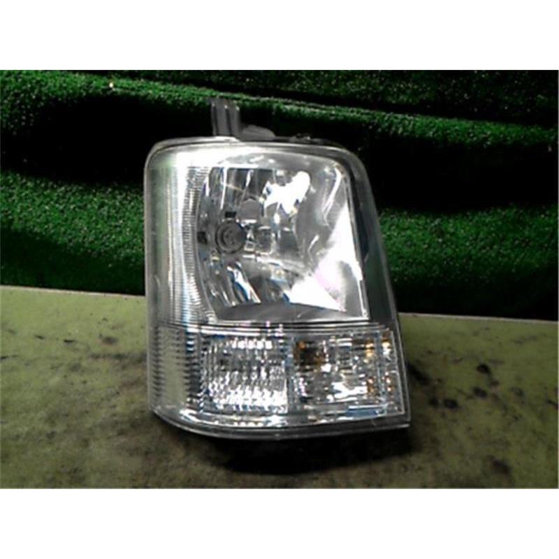 エブリィワゴン 純正ヘッドライトカバー右