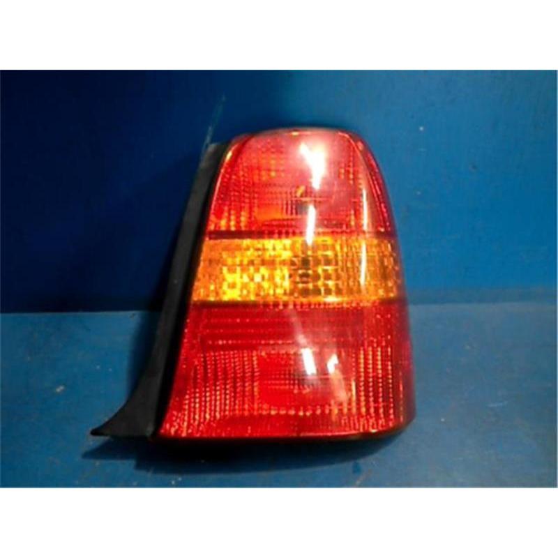 トヨタ 純正 プログレ 《 JCG11 》 右テールランプ P81700-24004751
