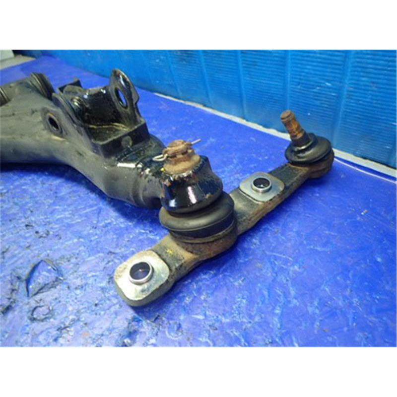 トヨタ 純正 クラウン 《 GRS180 》 右フロントロアアーム 48620-30290