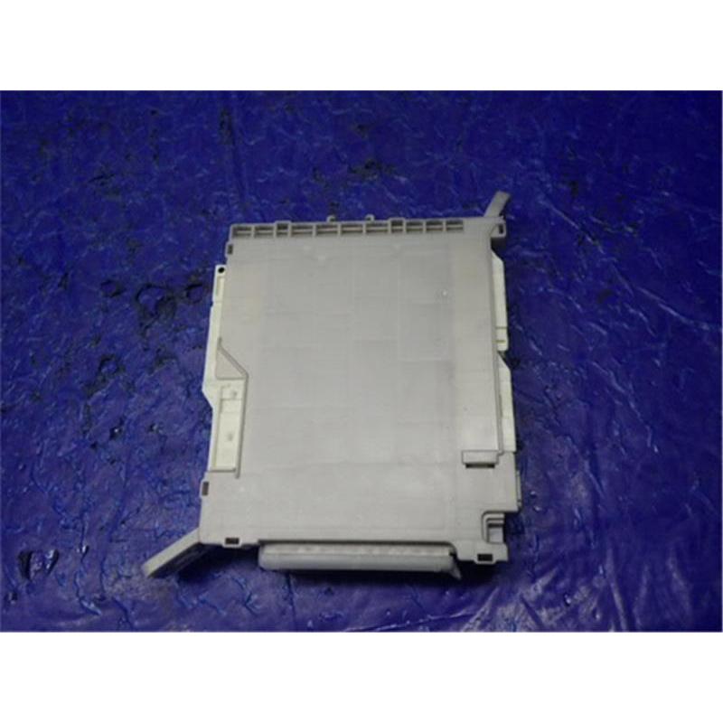 トヨタ 純正 マークX 《 GRX130 》 ヒューズボックス P81900