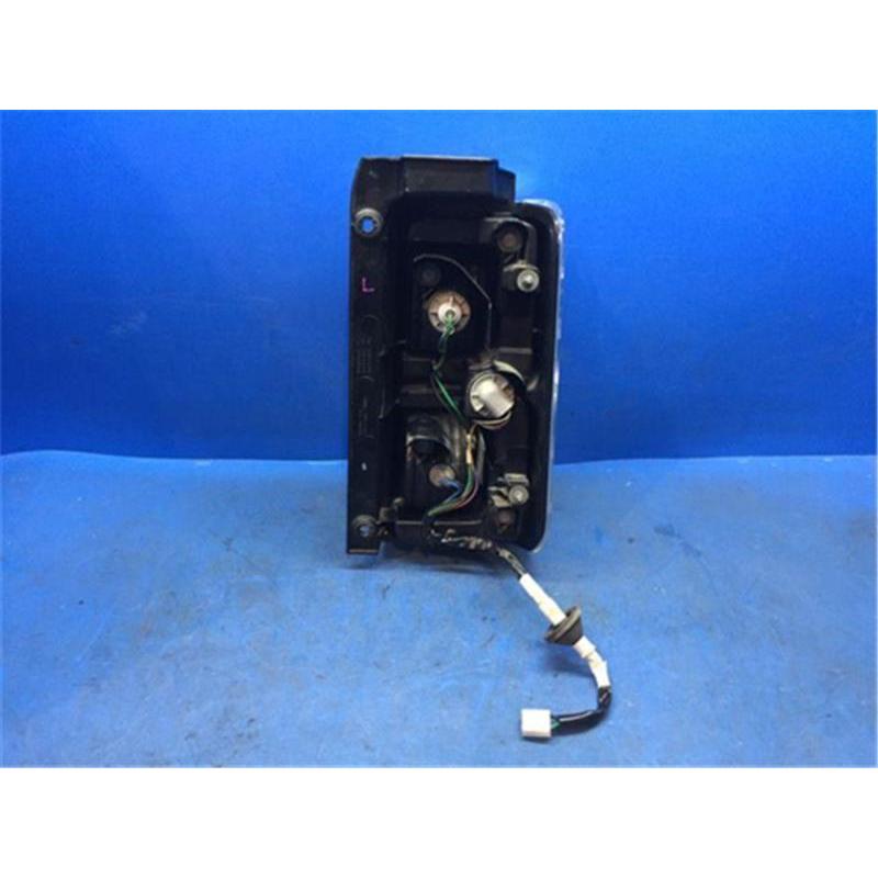 ダイハツ 純正 ウェイク 《 LA700S 》 左テールランプ 81560-B2610