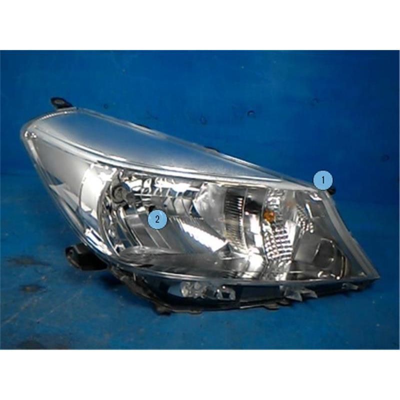 ヴィッツ130 右ヘッドランプ トヨタ 純正 ヴィッツ 《 NSP130 》 右ヘッドライト P90100-24009608