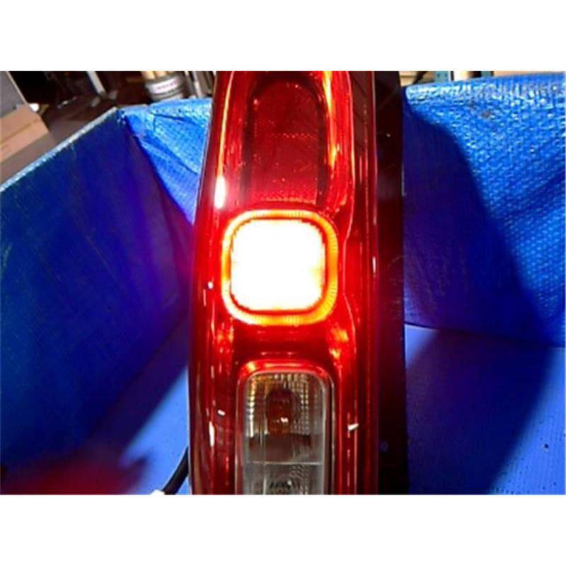 ダイハツ 純正 タント 《 LA650S 》 左テールランプ 81561-B2430 ダイハツ 純正 タント 《 LA650S 》 左テールランプ 81561-B2430