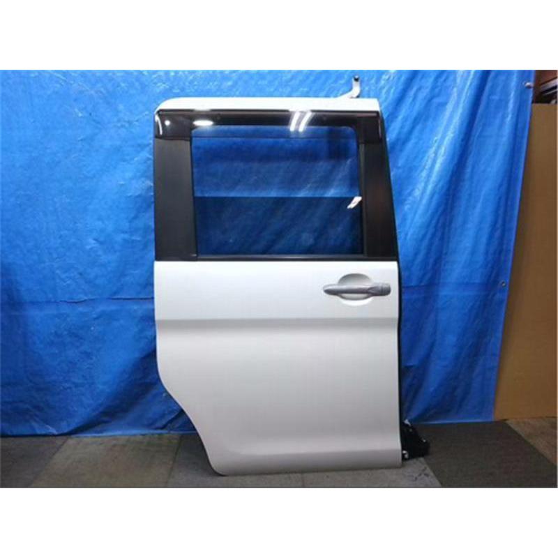 【純正 中古】ダイハツ タントカスタム DBA-LA600S 右リアドア ダイハツ 純正 タント 《 LA600S 》 右リアドア 67003-B2210 P91400