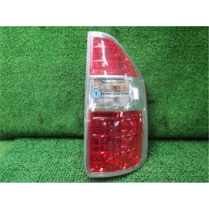 トヨタ ノア DBA-ZRR70W純正テールランプ 2個セット