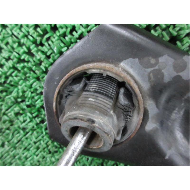 日産 純正 ノート 《 E12 》 右フロントロアアーム 54500-3VA0A