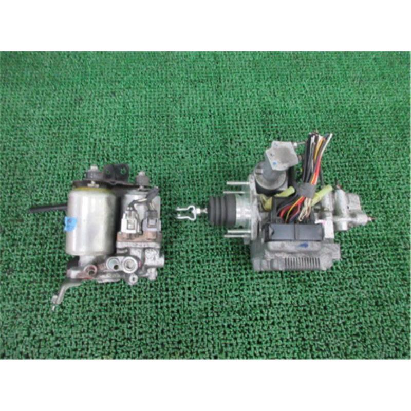 3150　アクア　NHP10 ブレーキブースター　純正　新品 トヨタ 純正 アクア 《 NHP10 》 ブレーキブースター 47050-52030