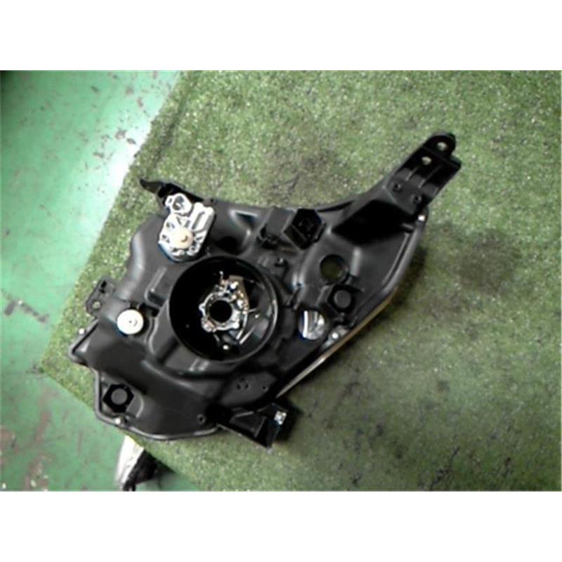 スズキ　ワゴンR　右ヘッドライト ngp-parts-o-store_81900-24009535