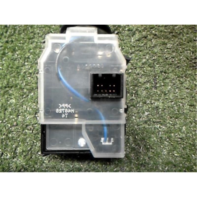 ニューテック　i-spark 4個(箱無し) 楽天市場】キューブリック 5901238258254 超耐久IP66 ツール