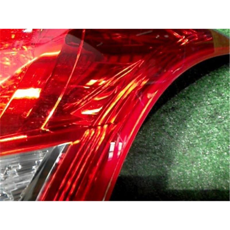 スズキ 純正 スイフト 《 ZC32S 》 右テールランプ P91600 スズキ 純正 スイフト 《 ZC32S 》 右テールランプ P91600