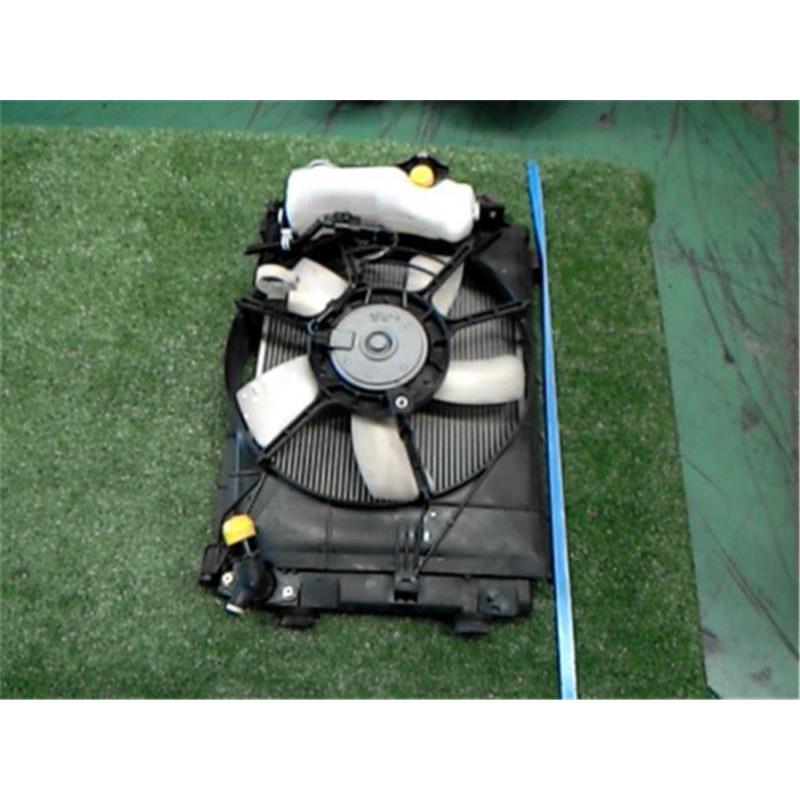 ダイハツ 純正 ミライース 《 LA300S 》 ラジエター P91600-24027366