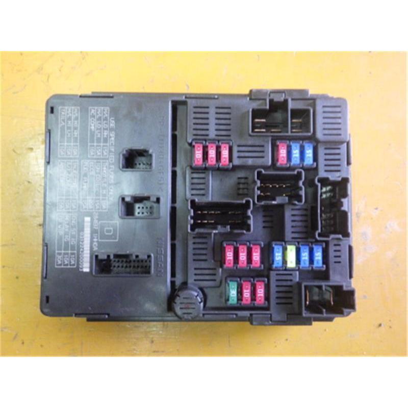 日産 純正 マーチ 《 K13 》 ヒューズボックス 284B71HH0A P9180020000563 9180020000563NGPパーツ王ヤフーショッピング店 通販