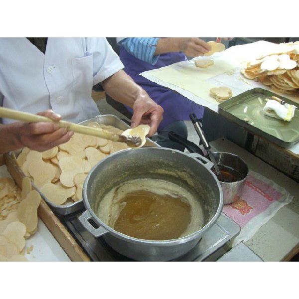 飫肥（おび）せんべい5枚入　宮崎日南銘菓　国産もち米や日南産黒砂糖入り　おみやげ自宅用 |  | 04