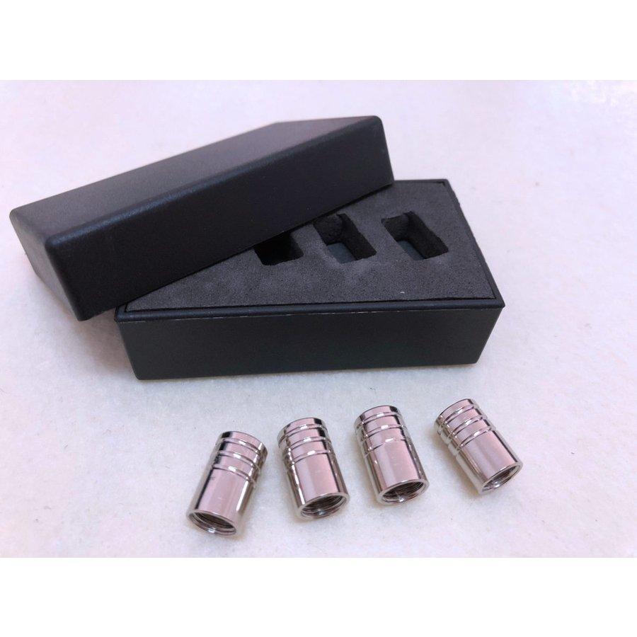 超人気 専門店 送料無料 33 M Bmw用 4個セット 車のタイヤバルブキャップカバー シルバー エアバルブキャップ ホイール アルミ製