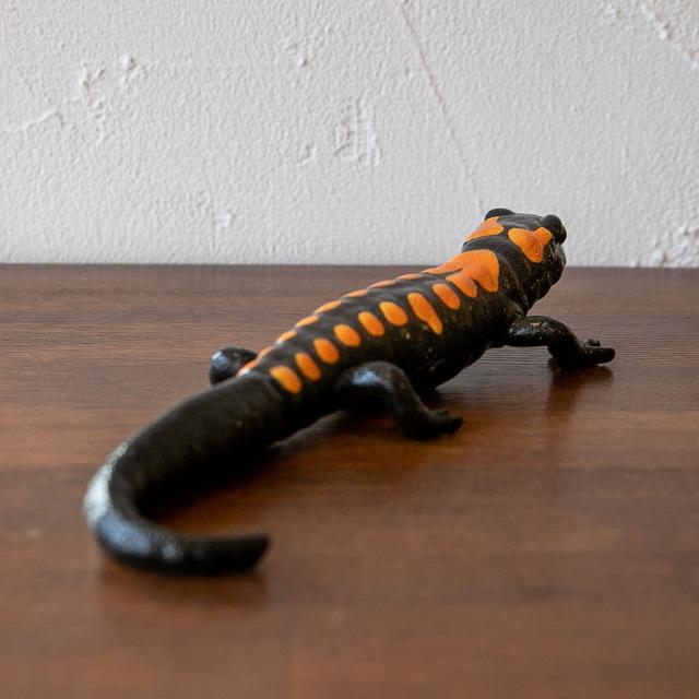 リアルな生き物マグネット REPTILES MAG ベル サラマンダー BELL'S SALAMANDER（ブラック×オレンジ）｜niconomanimani｜02