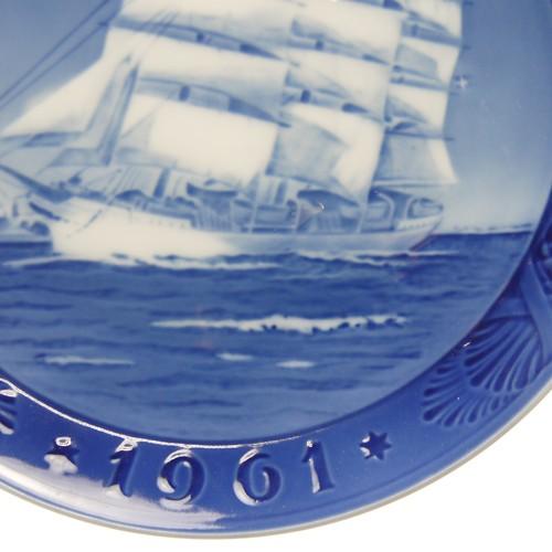 並行輸入品 ロイヤルコペンハーゲン 1961年 イヤープレート