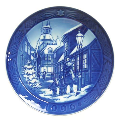 ロイヤルコペンハーゲン1996年製 街頭をともす頃 ROYAL COPENHAGEN（ロイヤルコペンハーゲン） 並行輸入品 1996年