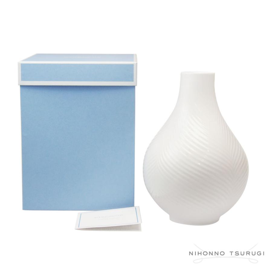 WEDGWOOD ウェッジウッド ホワイトフォリア ベース 23cm : 輸入 WEDGWOOD ウェッジウッド ホワイトフォリア ベース 23cm : 輸入