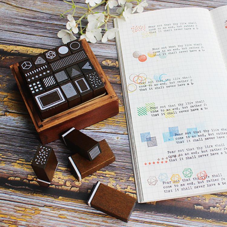 幾何学スタンプ 木箱入り かわいいケース ゴム印 手紙 付箋 ハンドメイド 立方体や円錐形のスタンプ ニホンセン 通販 Yahoo ショッピング