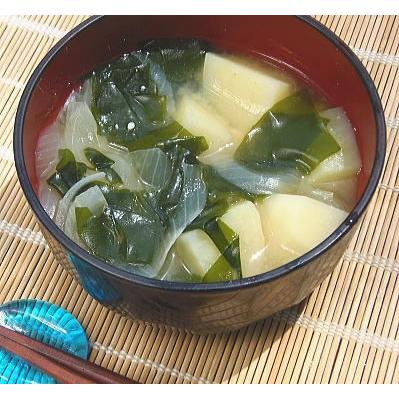 きー９０ わかめ 塩蔵 ワカメ 約180ｇ ワカメサラダ わかめの味噌汁 さしみわかめ 冷凍保存 お中元 冷凍食品 原料 宮城 岩手産 Ki 90 本造り鮭の新潟たけうち 通販 Yahoo ショッピング