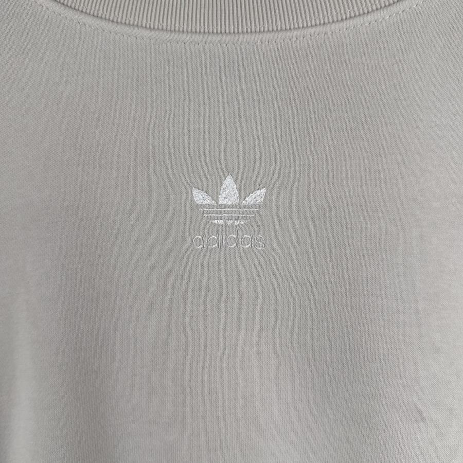 【adidas アディダス】スウェット　短丈　トレフォイル　刺繍ロゴ 90年代 adidas アディダス トレフォイルロゴ刺繍 デザインスウェット