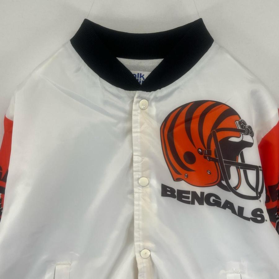 古着 チョークライン Chalk Line USA製 スタジャン ナイロン ブルゾン NFL ベンガルズ ビッグプリント S  ホワイト メンズ 古着 チョークライン Chalk Line USA製 スタジャン ナイロン ブルゾン