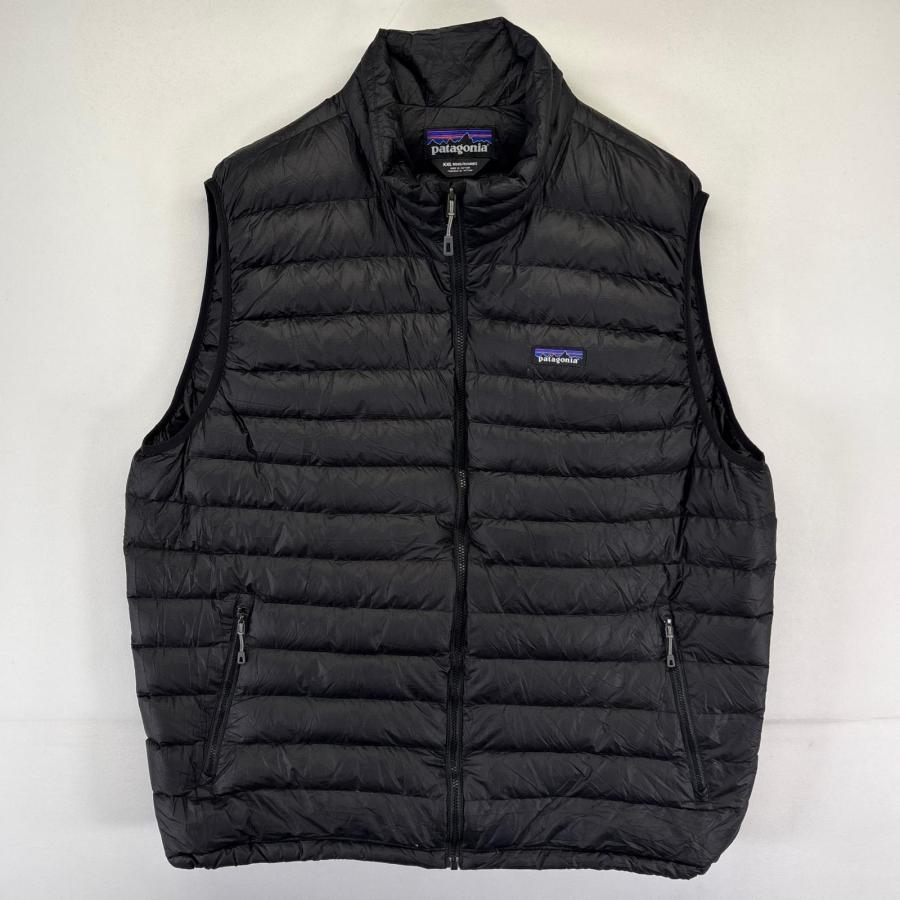 古着 パタゴニア patagonia ベスト フルジップ A21 グースダウン アウトドア ワンポイント 2XL  ブラック系 メンズ patagonia（パタゴニア） 古着 ベスト フルジップ A21 グースダウン
