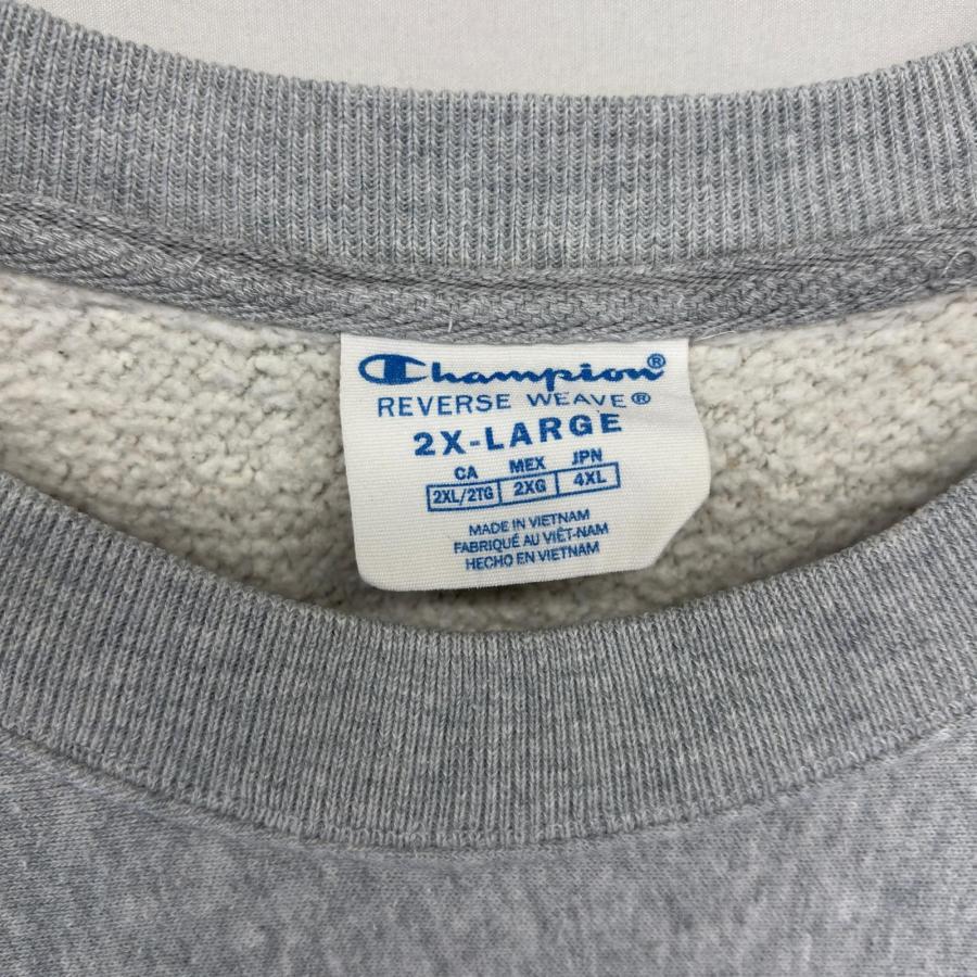 Champion（チャンピオン） 古着 スウェット クルーネック リバース