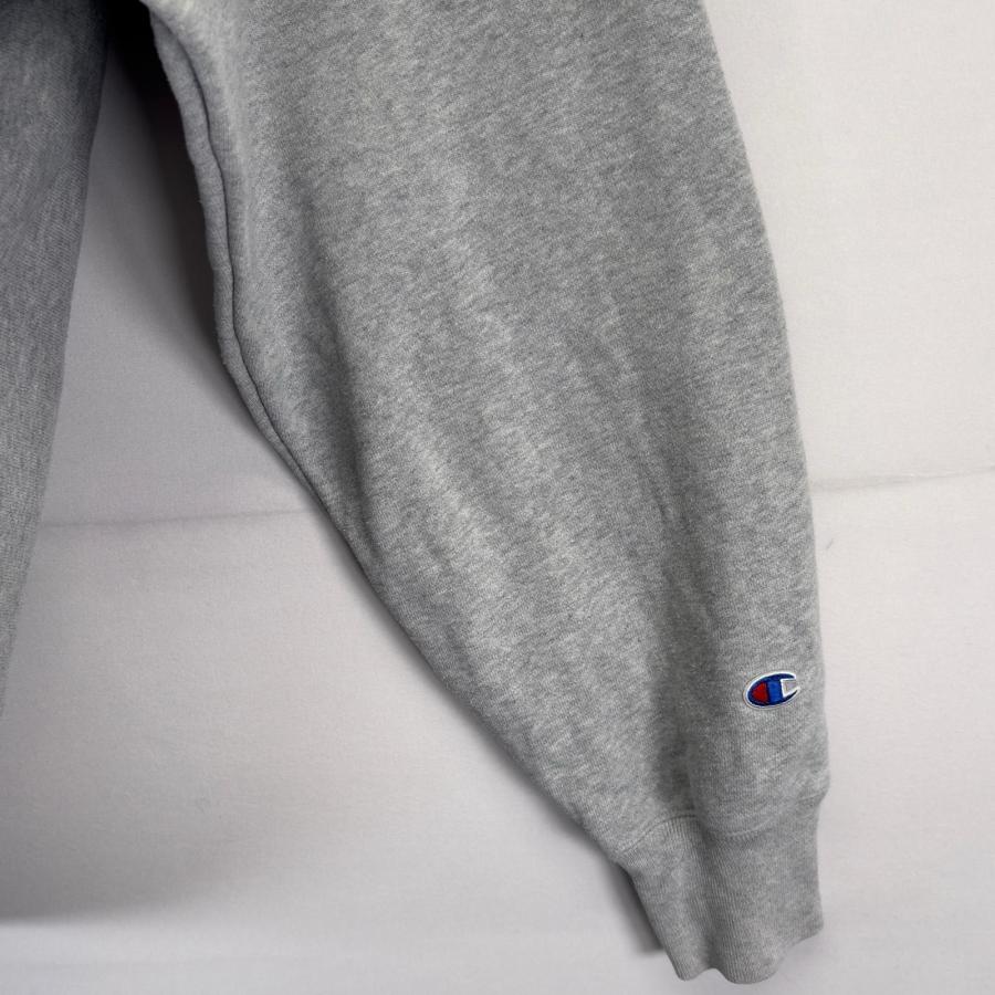 Champion（チャンピオン） 古着 スウェット クルーネック リバース