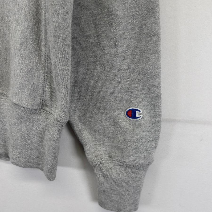 Champion（チャンピオン） 古着 スウェット リバースウィーブ ロゴ入り