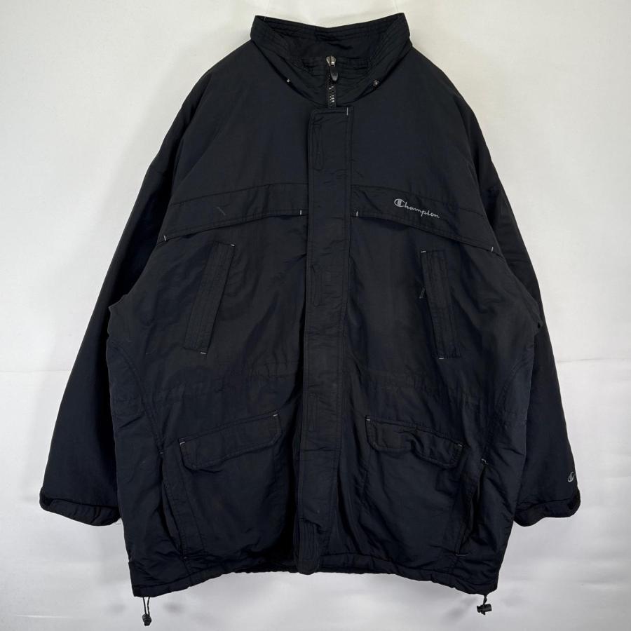Champion（チャンピオン） 古着 ナイロンジャケット 中綿 ワンポイント 