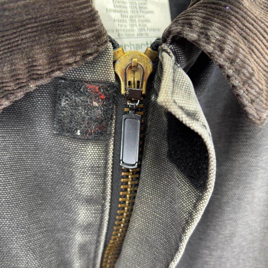 Carhartt（カーハート） 古着 ダック ジャケット 中綿 フルジップ ワン