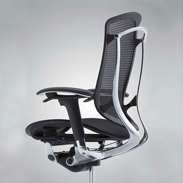 コンテッサセコンダ EXハイバック 大型ヘッドレスト 可動肘 ポリッシュ／ホワイト 座メッシュ CC85BW CC85XW オフィス オカムラ okamura 爆買の画像