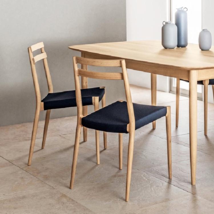 カリモク家具（KARIMOKU FURNITURE） カリモク 食堂椅子 肘なし