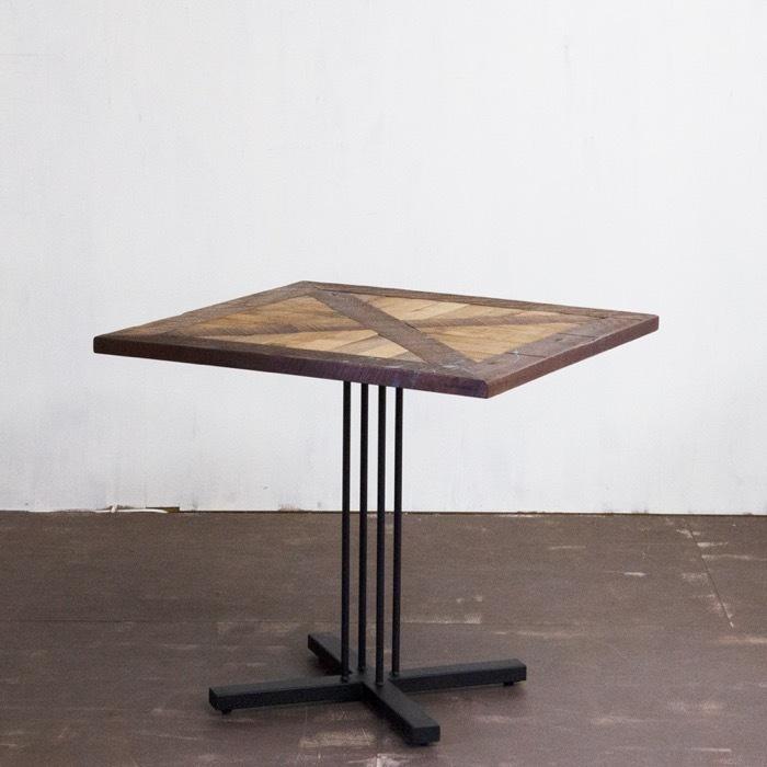 Rough Tough カフェテーブル Stans Oak ブルックリン風 スタン オーク 静岡県の藤枝市 静岡市 掛川市に３店舗構えるインテリアショップnimusニームズのオンライン通販ショップ Rough Tough ラフアンドタフ カフェテーブル Rough Tough 008 Rough Tough ラフ タフ