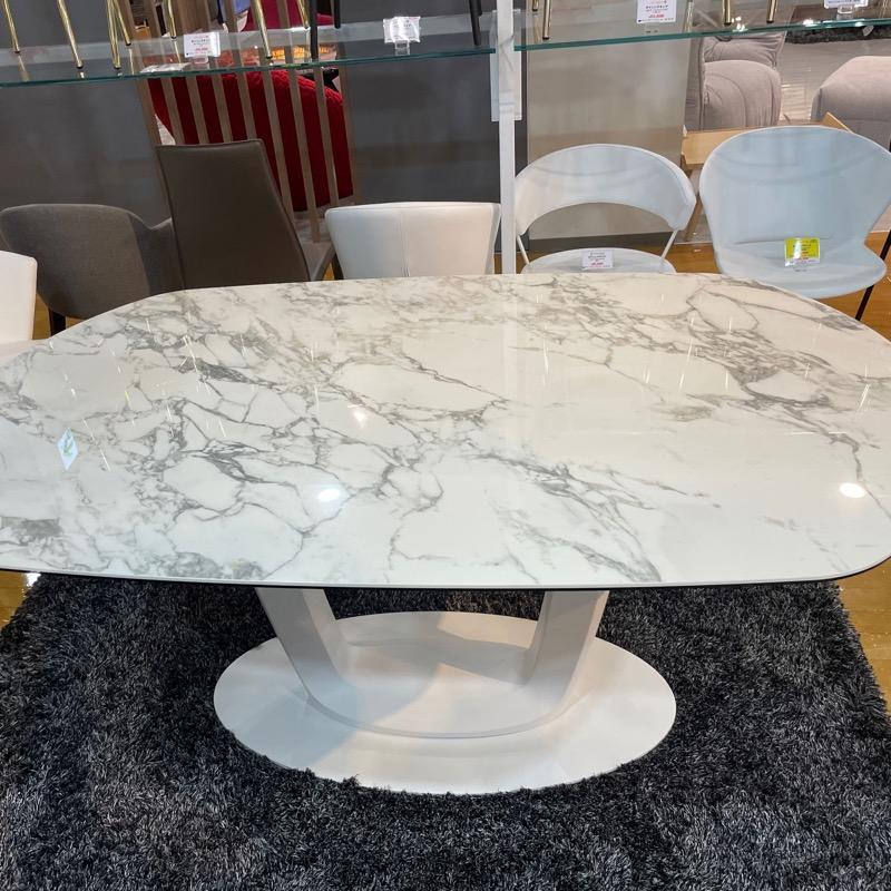 calligaris カリガリス 伸長式ダイニングテーブル ORBITAL calligaris カリガリス 伸長式ダイニングテーブル ORBITAL