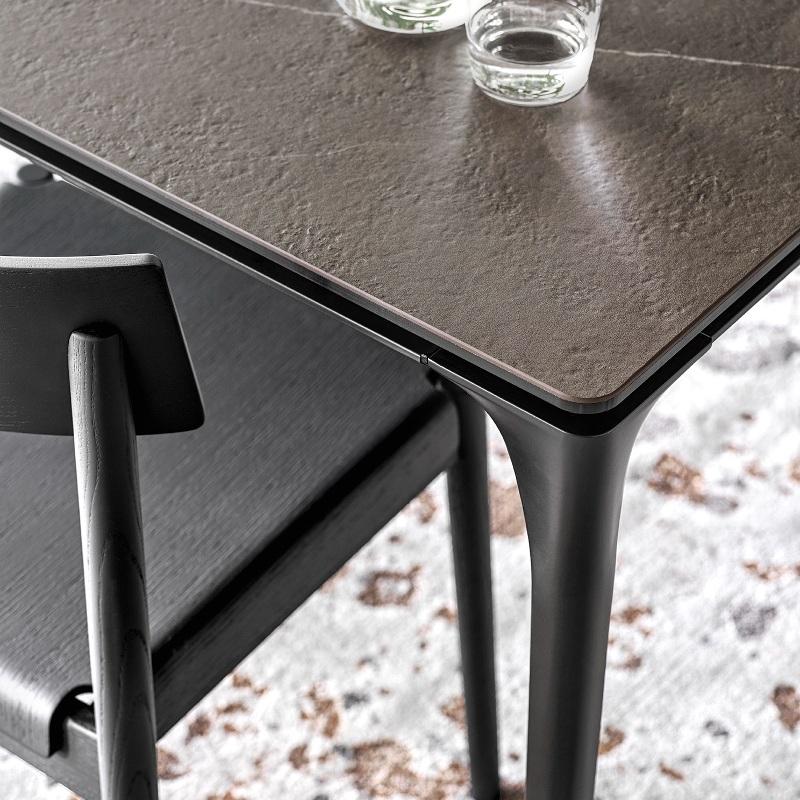 calligaris カリガリス 伸長式ダイニングテーブル SILHOUETTE calligaris カリガリス 伸長式ダイニングテーブル SILHOUETTE